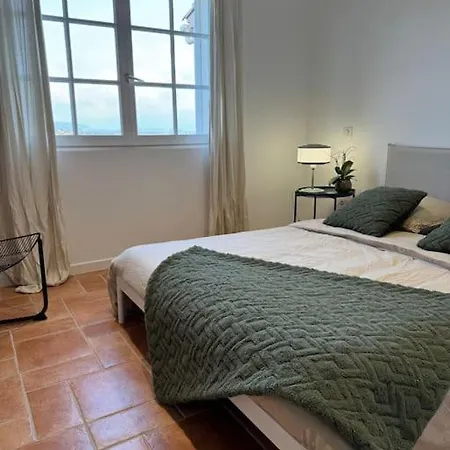 Vue Porto-vecchio * Porto Vecchio